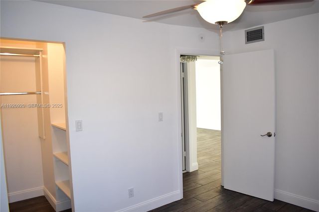 9360 Sunrise Lakes Blvd 111, Sunrise, FL 33322