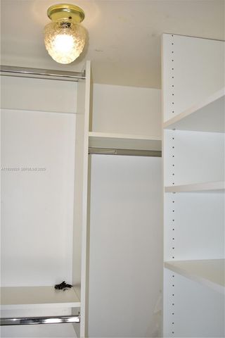 9360 Sunrise Lakes Blvd 111, Sunrise, FL 33322