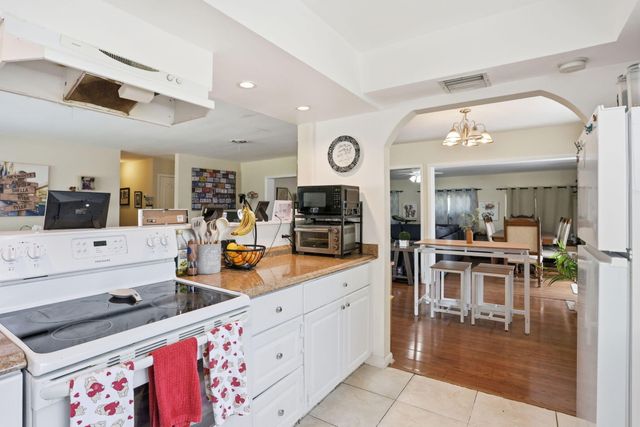2169 NE 62nd Court, Fort Lauderdale, FL 33308