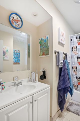 2169 NE 62nd Court, Fort Lauderdale, FL 33308
