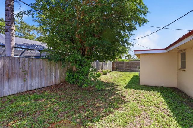 2169 NE 62nd Court, Fort Lauderdale, FL 33308