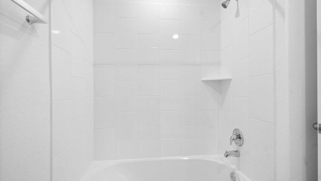 13 Robin Court, Angleton, TX 77515