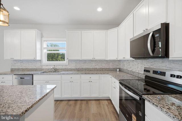 120 NUGGET WAY, Martinsburg, WV 25405