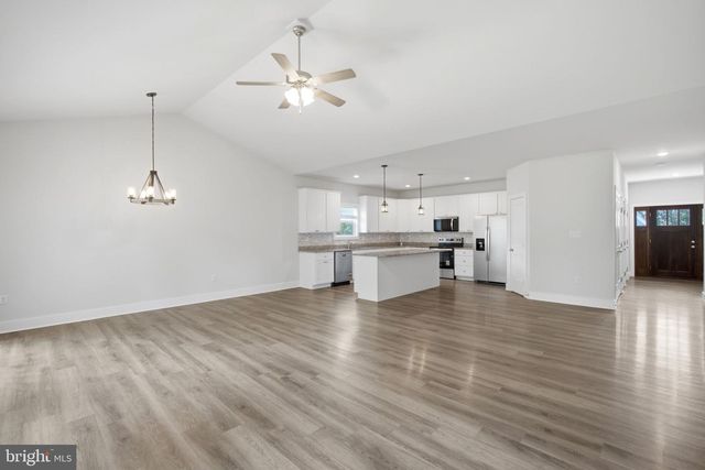 120 NUGGET WAY, Martinsburg, WV 25405