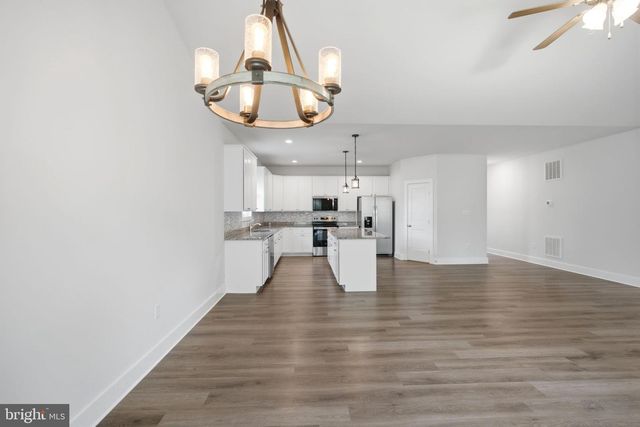 120 NUGGET WAY, Martinsburg, WV 25405