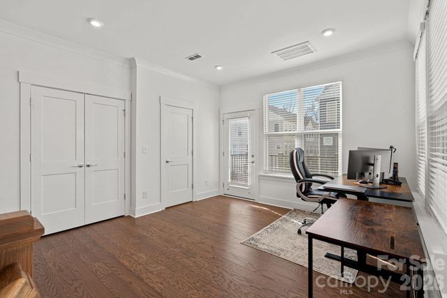 4012 Capital Ridge Court, Charlotte, NC 28205