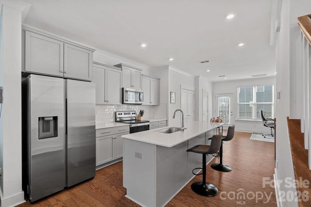 4012 Capital Ridge Court, Charlotte, NC 28205