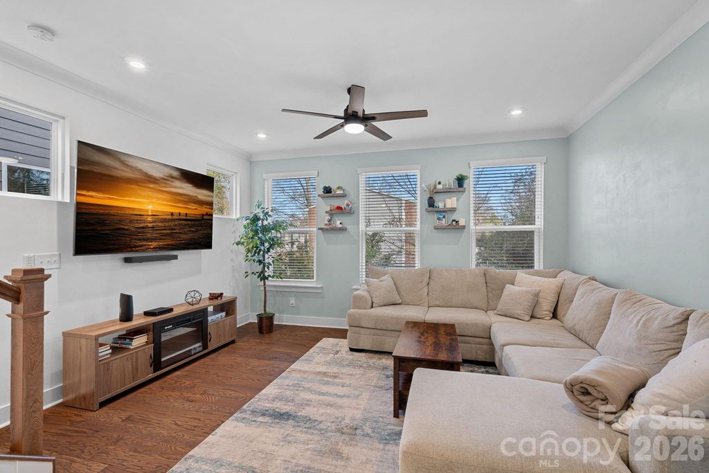 4012 Capital Ridge Court, Charlotte, NC 28205