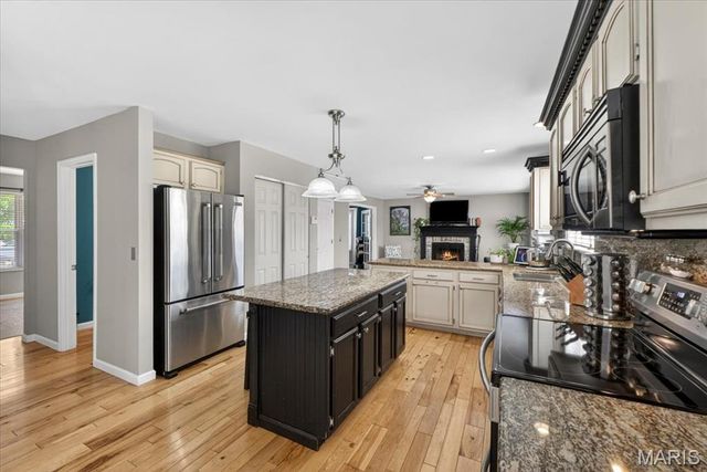 4062 Bristol Bay Drive, St Charles, MO 63304