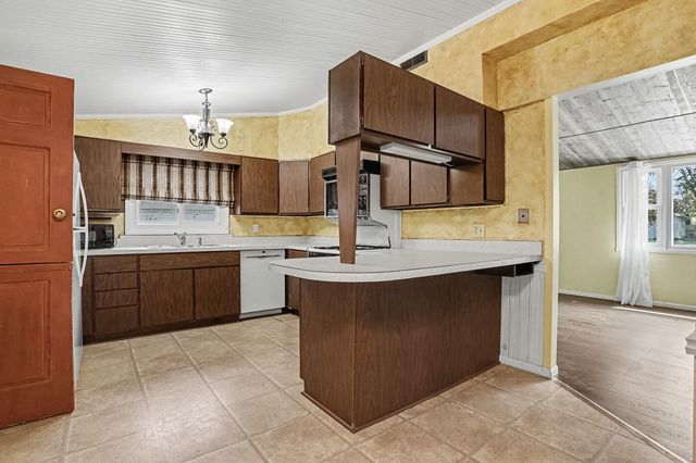 237 24th Street N, Springfield City, MI 49037
