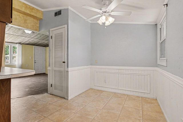 237 24th Street N, Springfield City, MI 49037