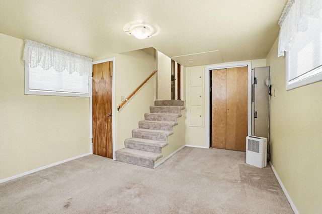 237 24th Street N, Springfield City, MI 49037