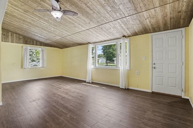 237 24th Street N, Springfield City, MI 49037