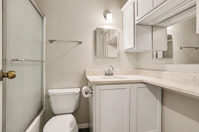 237 24th Street N, Springfield City, MI 49037