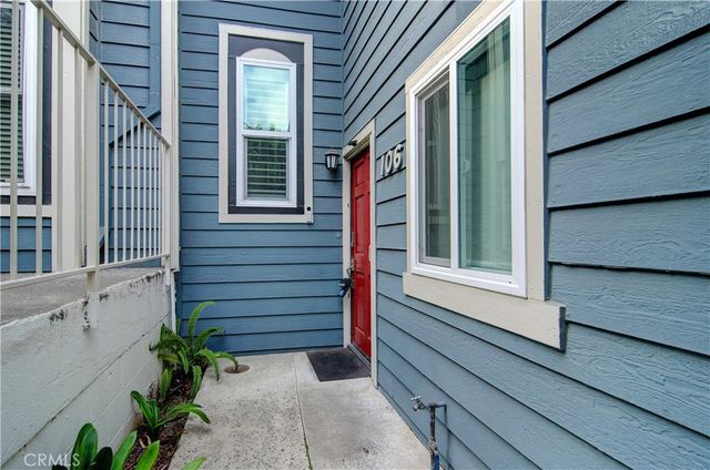 810 Baker 106, Costa Mesa, CA 92626