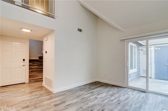 810 Baker 106, Costa Mesa, CA 92626