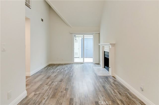 810 Baker 106, Costa Mesa, CA 92626