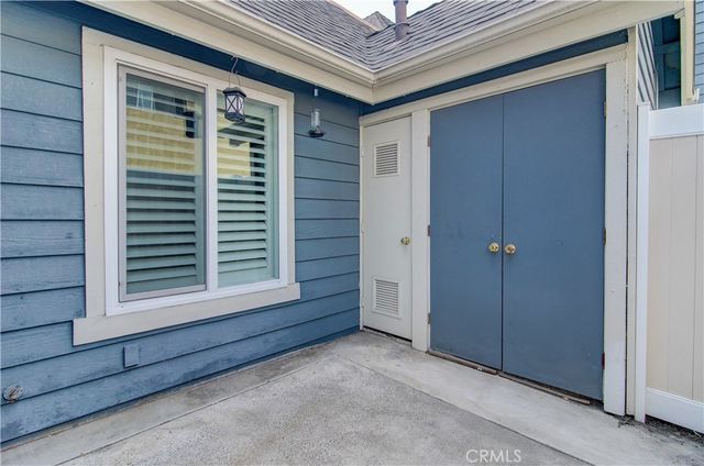 810 Baker 106, Costa Mesa, CA 92626