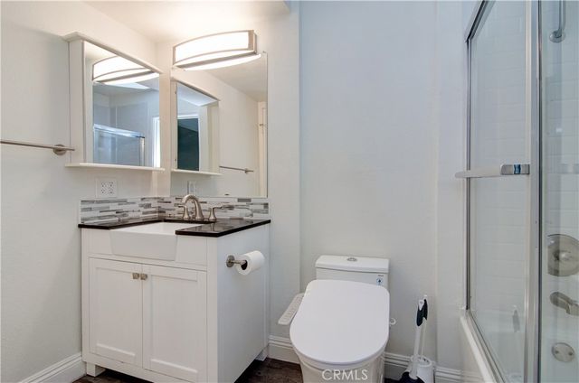 810 Baker 106, Costa Mesa, CA 92626
