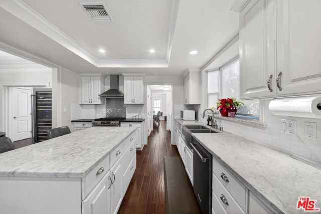 416 S Van Ness Avenue, Los Angeles, CA 90020