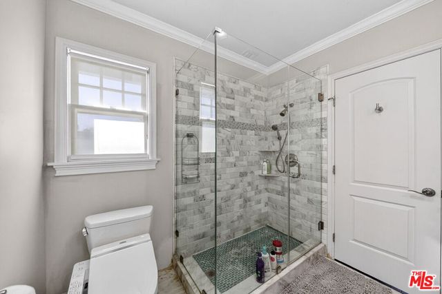 416 S Van Ness Avenue, Los Angeles, CA 90020