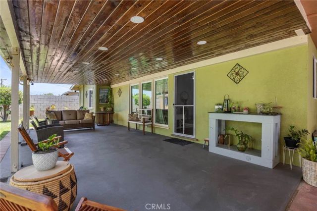 16135 E Edna, Covina, CA 91722
