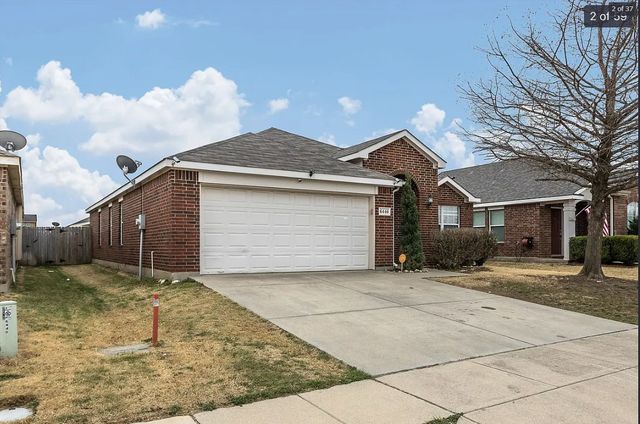 6440 Stone Lake Drive, Fort Worth, TX 76179