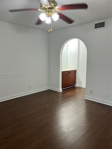 10131 W Sunrise Boulevard 106, Plantation, FL 33322