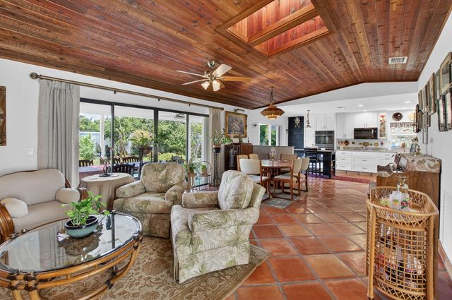 2305 SW 23rd Cranbrook Drive, Boynton Beach, FL 33436