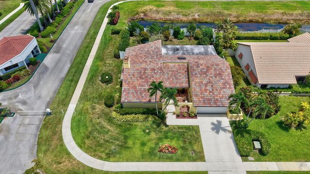 2305 SW 23rd Cranbrook Drive, Boynton Beach, FL 33436
