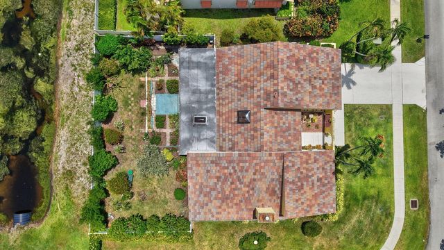 2305 SW 23rd Cranbrook Drive, Boynton Beach, FL 33436