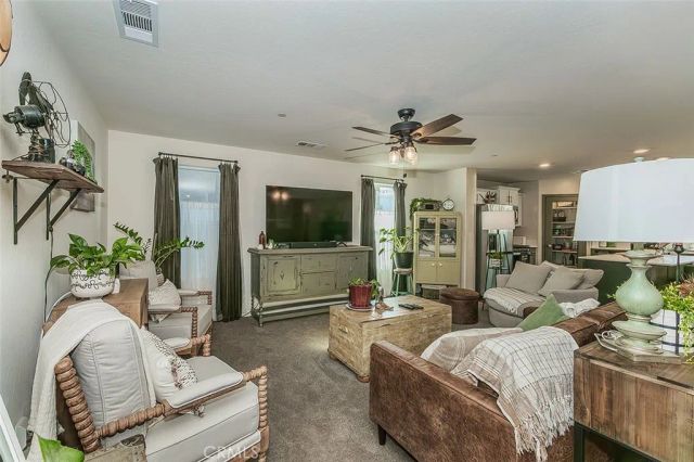 2161 Heidi Avenue, Sanger, CA 93657