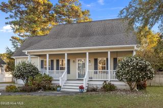 104 Plantation Circle, Beaufort, NC 28516