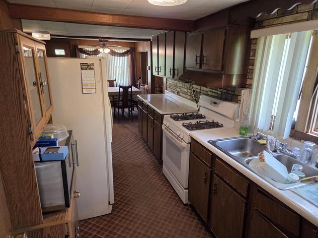 N6557 Forest ROAD, Delavan, WI 53115
