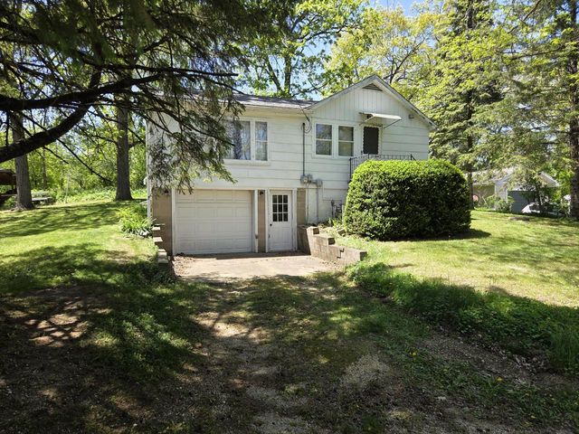 N6557 Forest ROAD, Delavan, WI 53115