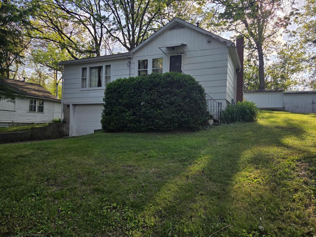N6557 Forest ROAD, Delavan, WI 53115