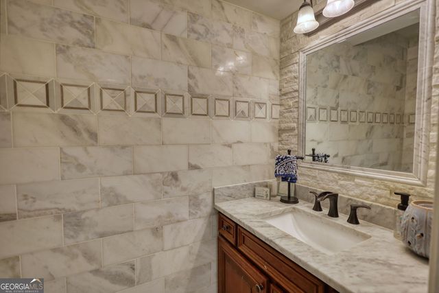 562 Cupelo Drive NW, Marietta, GA 30064