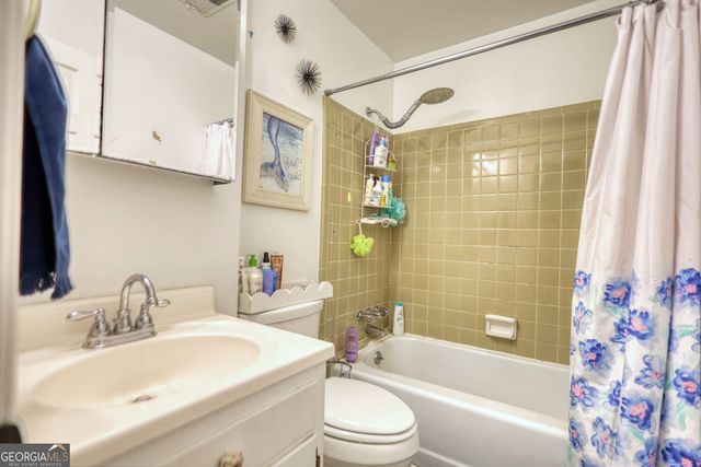 562 Cupelo Drive NW, Marietta, GA 30064