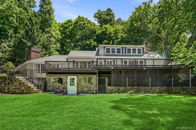 690 Croton Heights Road, Yorktown Heights, NY 10598
