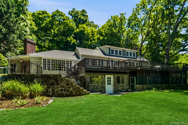 690 Croton Heights Road, Yorktown Heights, NY 10598