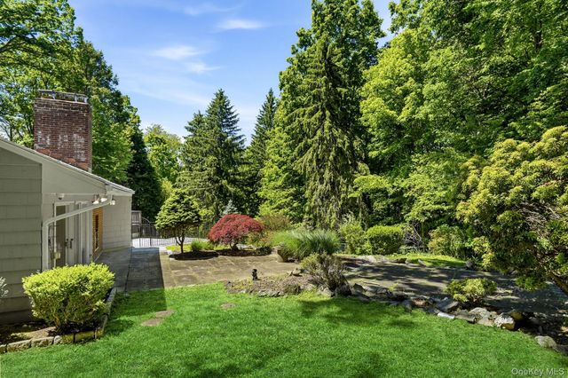 690 Croton Heights Road, Yorktown Heights, NY 10598