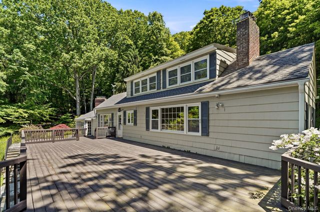 690 Croton Heights Road, Yorktown Heights, NY 10598