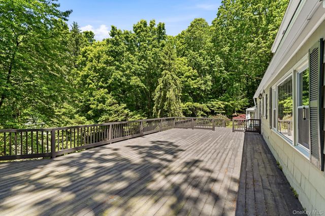 690 Croton Heights Road, Yorktown Heights, NY 10598