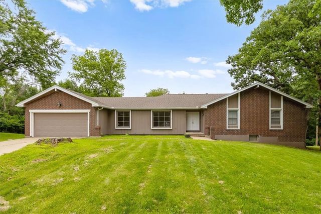 9905 Wayne Avenue, Kansas City, MO 64131