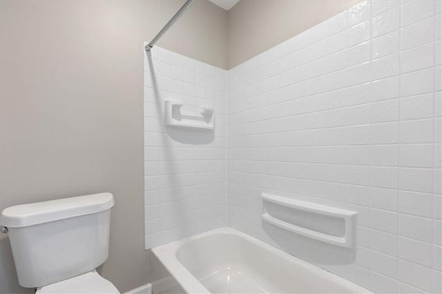 9905 Wayne Avenue, Kansas City, MO 64131