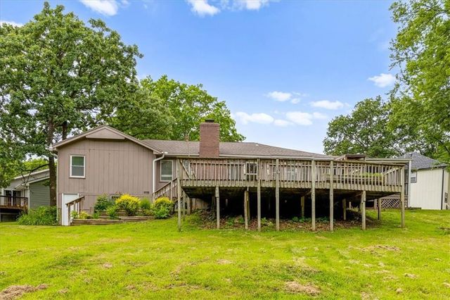 9905 Wayne Avenue, Kansas City, MO 64131