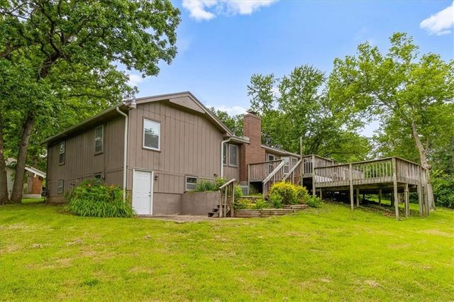 9905 Wayne Avenue, Kansas City, MO 64131
