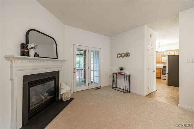 7102 Port Ln, Mechanicsville, VA 23111