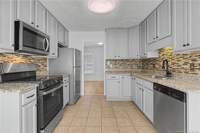 7105 Tollhouse Drive, Fayetteville, NC 28314