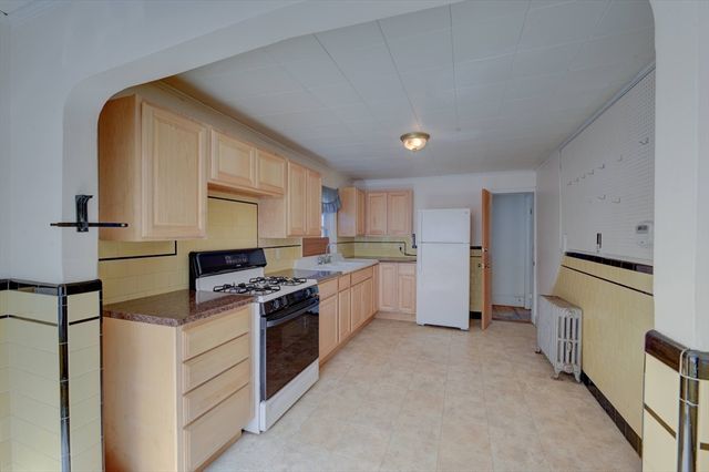 44 Hope, Seekonk, MA 02771